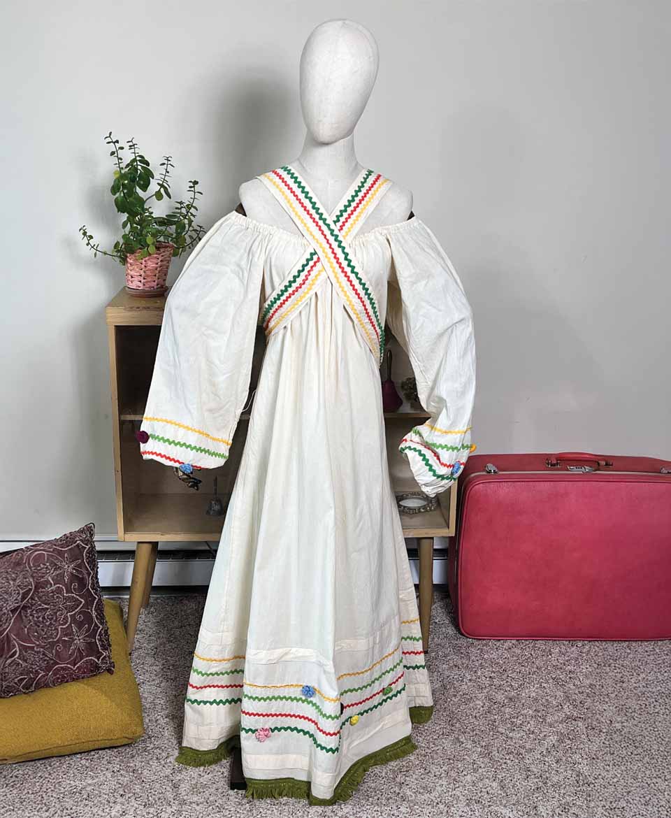 1960s Vintage Dress - Image 4