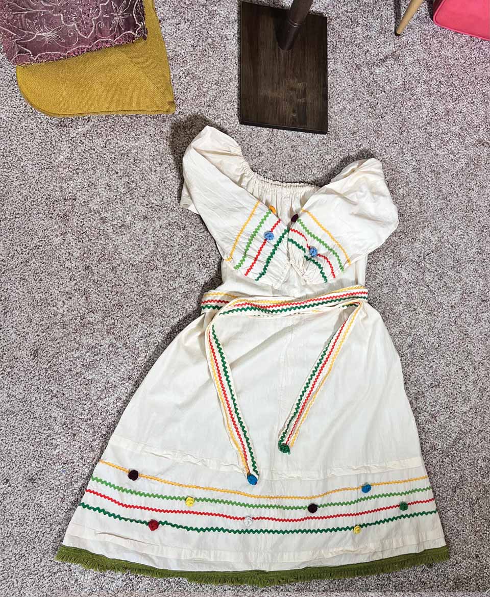 1960s Vintage Dress - Image 3