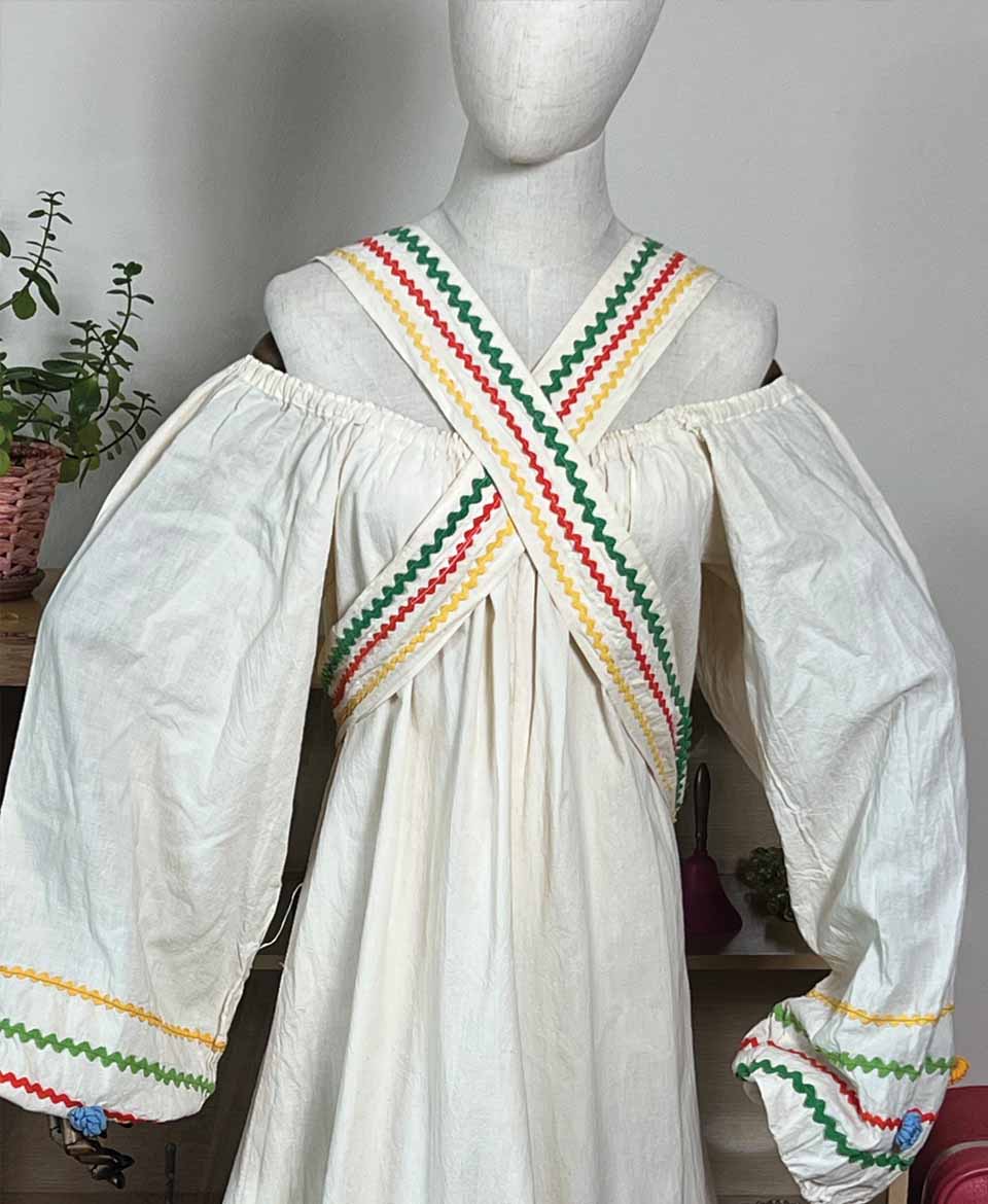 1960s Vintage Dress - Image 2